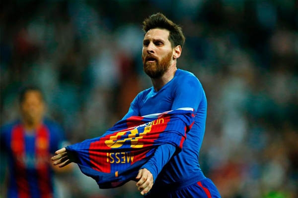 Cầu thủ duy nhất Messi từng xin đổi áo đấu là ai?