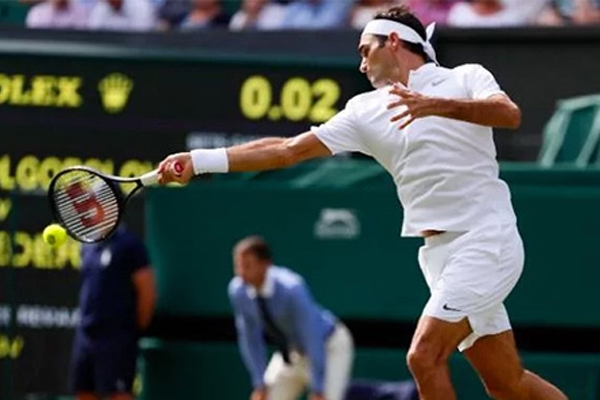 Federer vào vòng 2 Wimbledon theo kịch bản bất ngờ