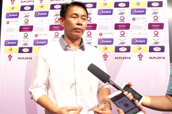 HLV Lao Toyota: 'Tôi rất thất vọng khi thua đội bóng VN'