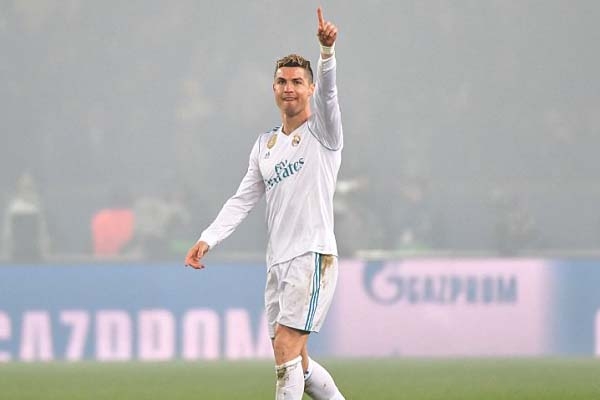 Ronaldo lập thành tích siêu khủng sau bàn thắng vào lưới PSG