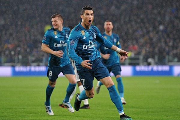 Ronaldo lập hàng loạt kỷ lục sau cú đúp trước Juventus