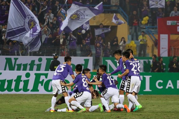 Bầu Đức, bầu Hiển và cuộc đua mới ở V-League