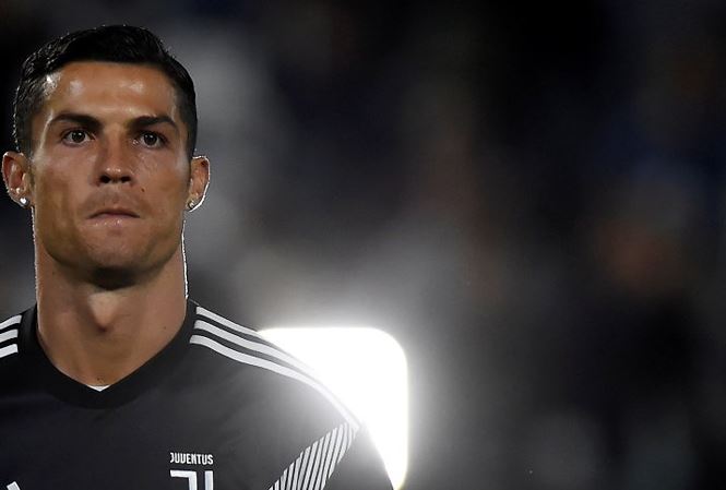 Ronaldo và mật danh “X” trong màn ngã giá mua sự im lặng của Kathryn