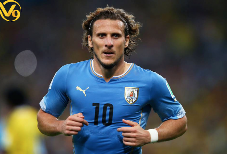 Diego Forlán làm gì sau khi giải nghệ?