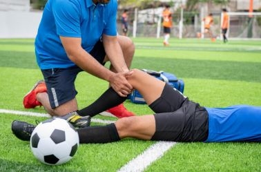 Mọi điều cần biết về 'chấn thương dây chằng đầu gối' khi chơi thể thao