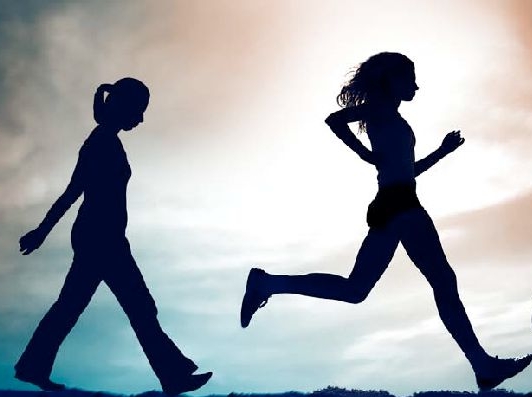 Nên chọn 'đi bộ' hay 'chạy' để tốt cho sức khỏe hơn?