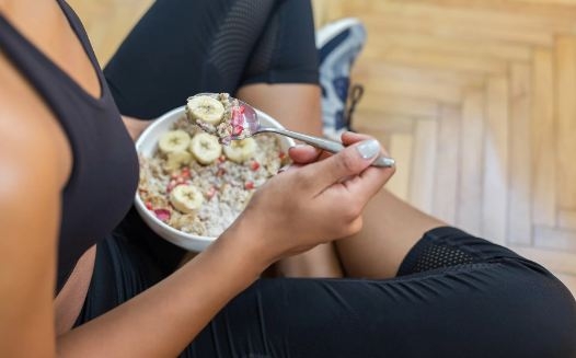 Ăn gì 'sau' khi tập thể dục buổi sáng để giảm cân?