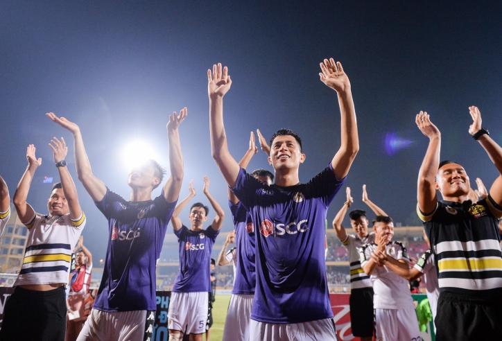 Hà Nội FC lập kỷ lục vô tiền khoáng hậu với chức vô địch sớm
