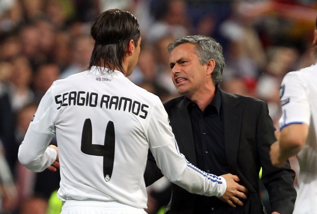 Nghe tin đồn Mourinho về Real, Ramos thấy bực mình