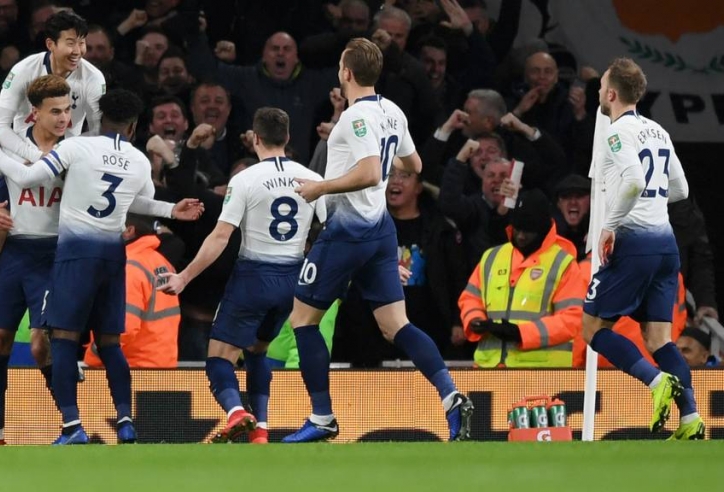 Kết quả bóng đá hôm nay 24/12: Tottenham bay cao