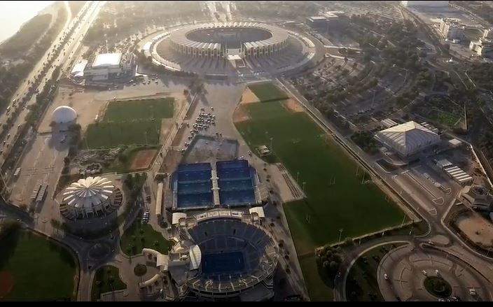 VIDEO: Choáng với vẻ đẹp mê hồn của SVĐ chính tại UAE khi nhìn từ trên cao