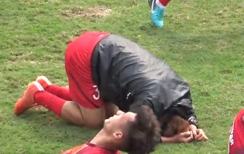 VIDEO: Cầu thủ U23 VN đổ gục, 'kêu trời kêu đất' vì bài tập nặng