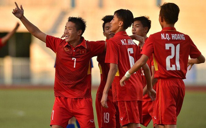 CĐV ĐNÁ đồng loạt cổ vũ U15 Việt Nam đánh bại U15 Đông Timor