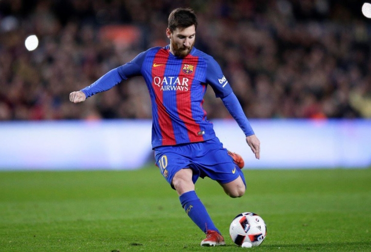 VIDEO: 3 siêu phẩm sút phạt của Messi trong vòng 1 tuần