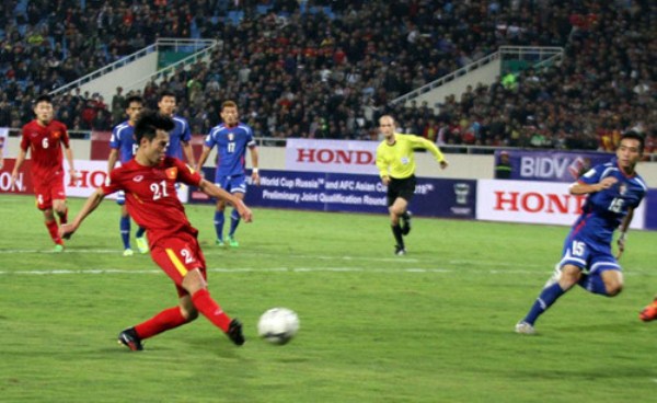 Văn Toàn từng lập cú đúp vào lưới Đài Loan ở trận ra mắt