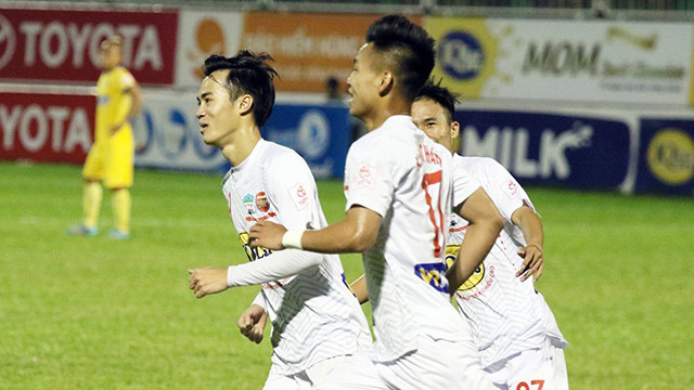 Highlights: HAGL 2-1 Bình Dương (Vòng 14 V-League)