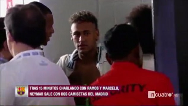 VIDEO Neymar bất ngờ đột nhập phòng thay đồ của Real 15 phút