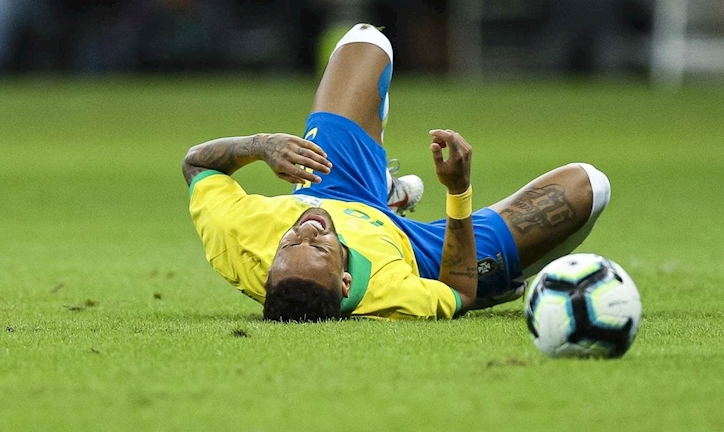 HLV Tite đau đầu chọn người thay Neymar đá Copa America