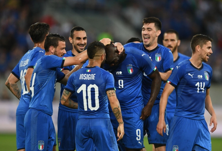 Giành 3 điểm nghẹt thở, Italia duy trì thành tích toàn thắng 