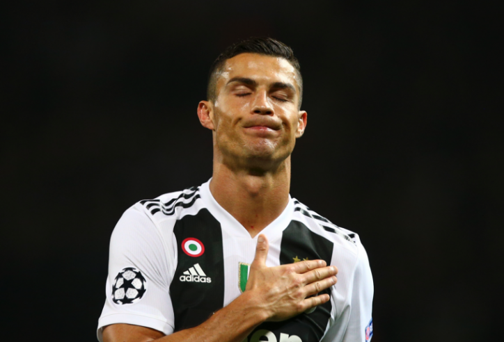 Ronaldo lại khiến cả thế giới ngưỡng mộ vì hành động quá đẹp