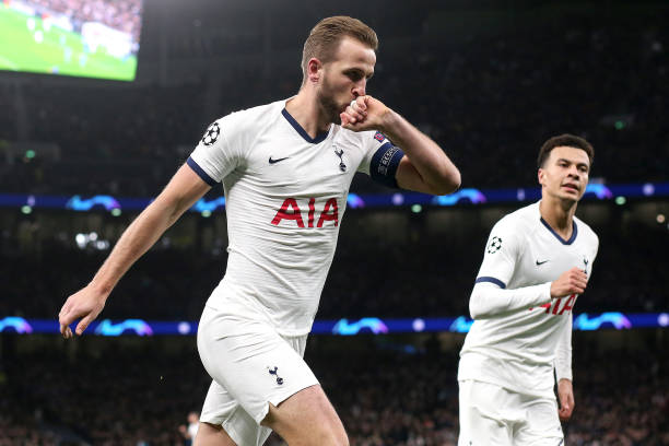 Tottenham giành vé 'knock-out' trong ngày Mourinho trở lại C1
