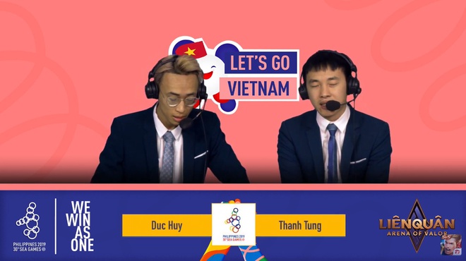 BLV Việt bật khóc trên sóng trực tiếp sau thất bại của đội nhà