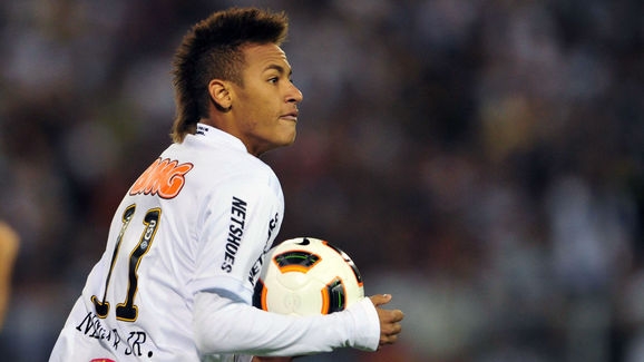 Paradinha - Kiểu đá penalty của Neymar bị FIFA cấm thực hiện