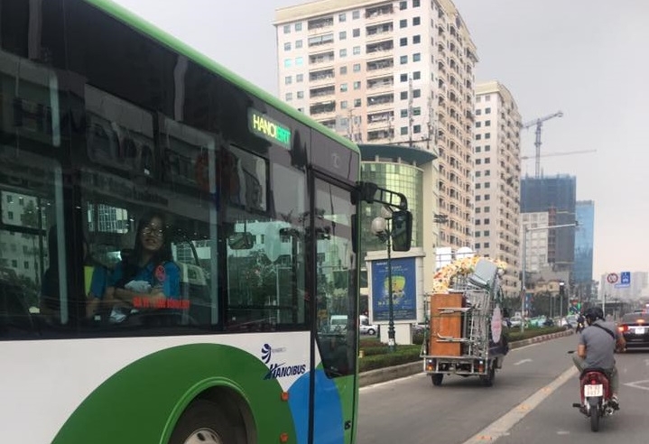 Hà Nội: Đã lắp camera để phạt nguội xe đi vào làn buýt nhanh BRT