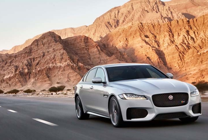 Loạt xe Jaguar mới với giá dưới 1 tỷ đồng