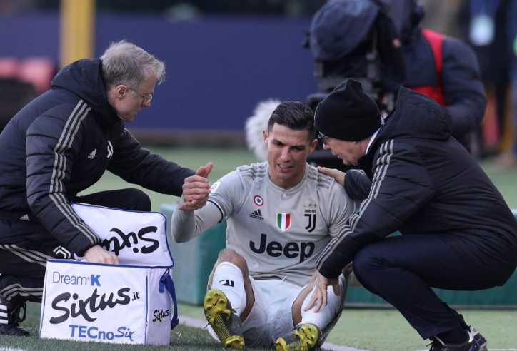 Ronaldo dính chấn thương khiến Juventus lo sốt vó