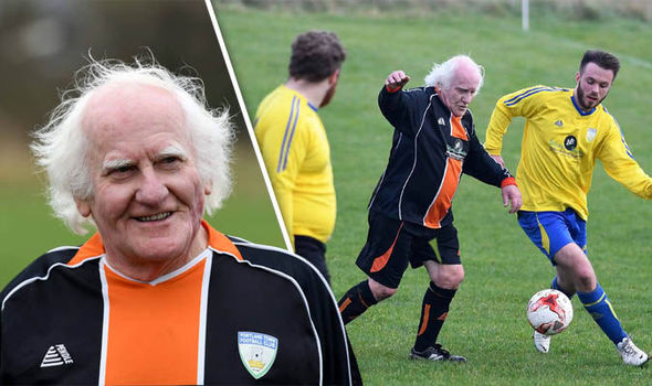 Cầu thủ già nhất nước Anh: 83 tuổi, vẫn chưa chịu 'treo giày'