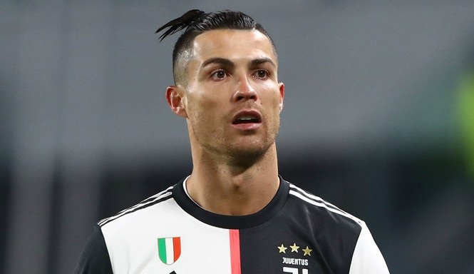 'Ronaldo có thể chơi bóng đến năm 40 tuổi'