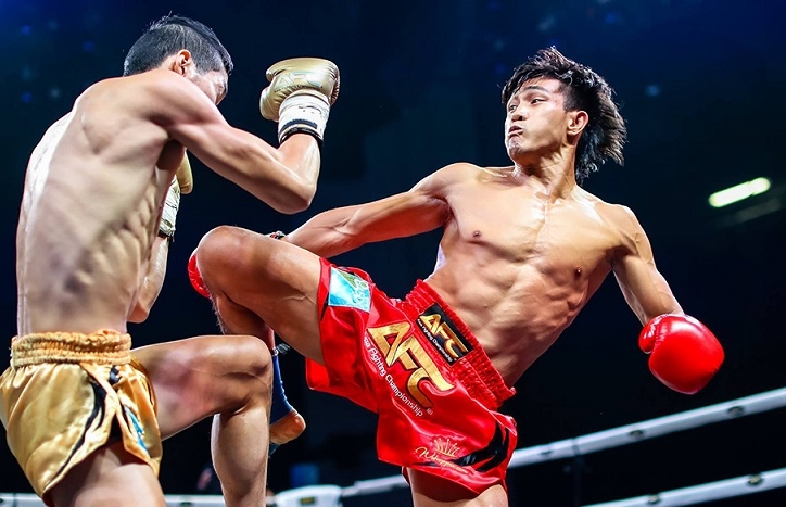 'Độc cô cầu bại' Việt Nam tung đòn hiểm hạ knock-out võ sĩ Trung Quốc