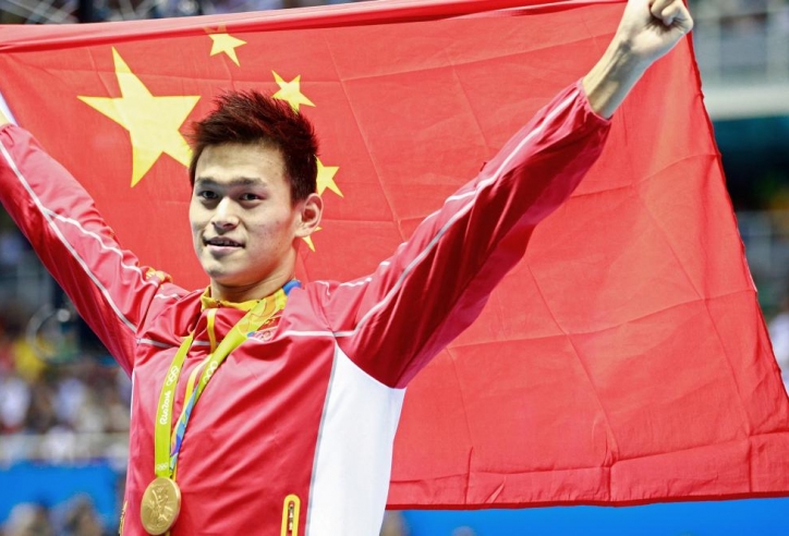 Kình ngư số 1 Trung Quốc 'lén lút' lên tuyển dù bị cấm thi đấu 8 năm