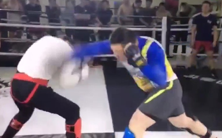 Đánh như 'tấu hài', môn đồ Vịnh Xuân nhận 'mưa' đòn từ võ sĩ MMA