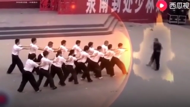 VIDEO: Võ sư 'truyền điện' Trung Quốc bị cư dân mạng đem ra chế giễu