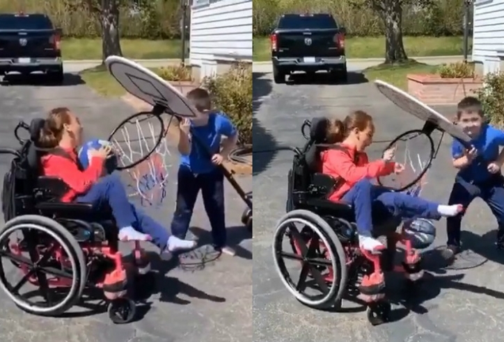 Em trai giúp chị gái ngồi xe lăn chơi bóng rổ gây sốt trên toàn thế giới