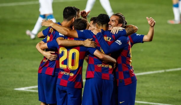 Messi im tiếng, Barca vất vả giành chiến thắng trên sân nhà