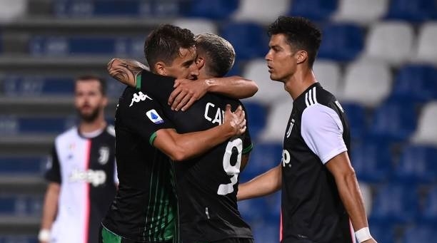 Ronaldo im tiếng, Juventus bị cầm hòa trong 'bữa tiệc' 6 bàn thắng