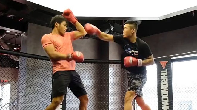 VIDEO: 20 nghìn lượt xem 'Nam vương boxing' Việt Nam so tài võ sĩ tán thủ