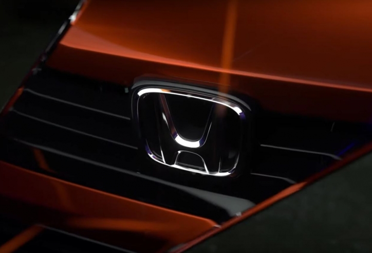 Honda Civic hoàn toàn mới lộ diện, sắp ra mắt đấu Mazda 3