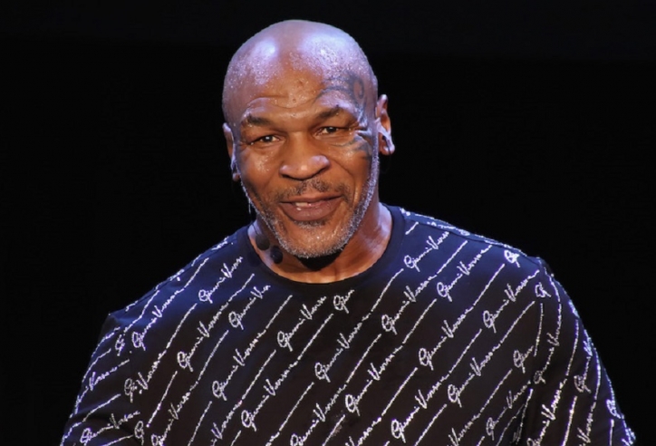 Mike Tyson vẫn rơi nước mắt khi nhắc đến con gái