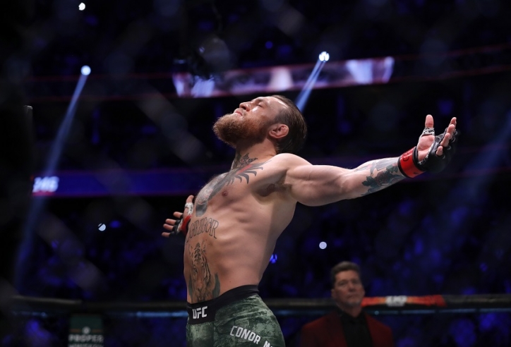 UFC 257: Conor McGregor trở lại, fan trở lại?