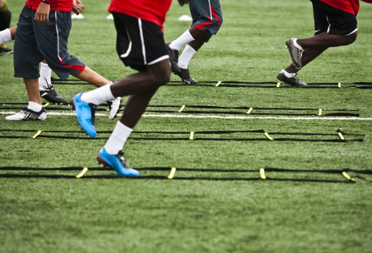 10 bài tập tăng thể lực và nhanh nhẹn tốt nhất cho người chơi đá bóng