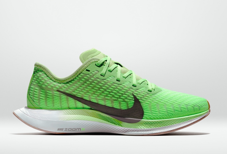 Nike trình làng 4 thế hệ giày chạy bộ siêu tốc độ mới