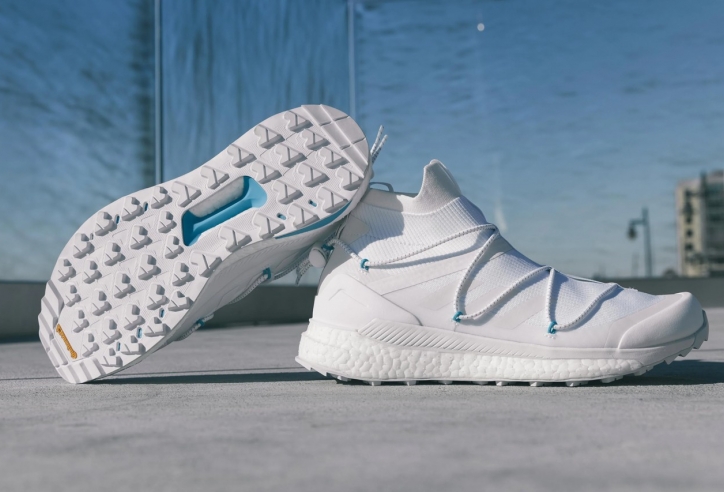 Adidas phát hành giày 'phượt' thiết kế hấp dẫn