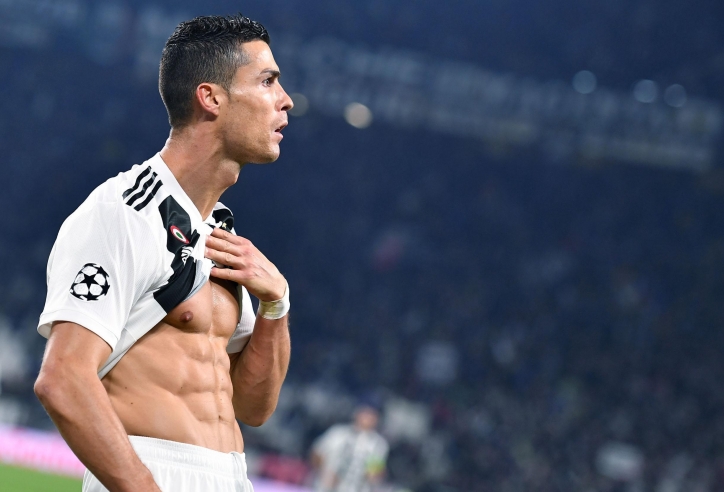 Tập bụng 6 múi như C. Ronaldo khi cách ly tại nhà