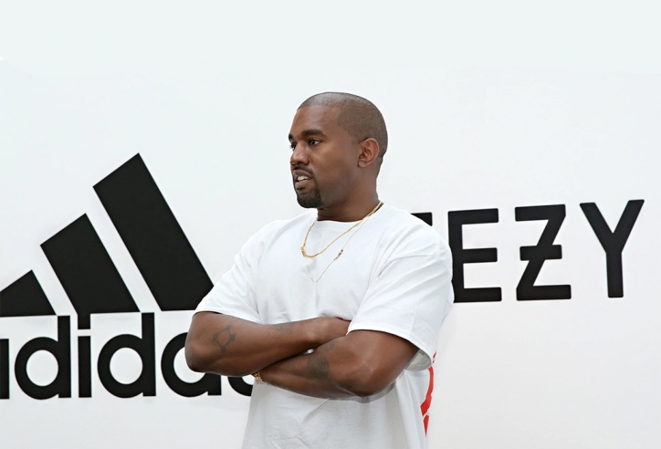 Kanye West thành tỉ phú Đô-la từ bán giày cùng Adidas