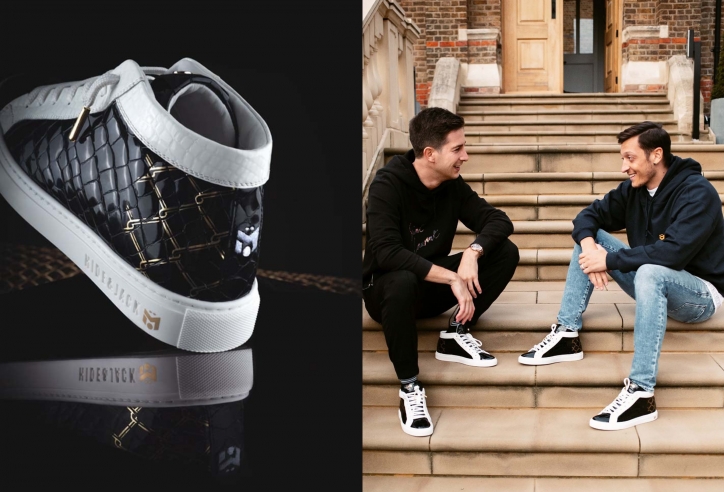 Mesut Ozil ra mắt sneaker riêng giá gần 10 triệu đồng