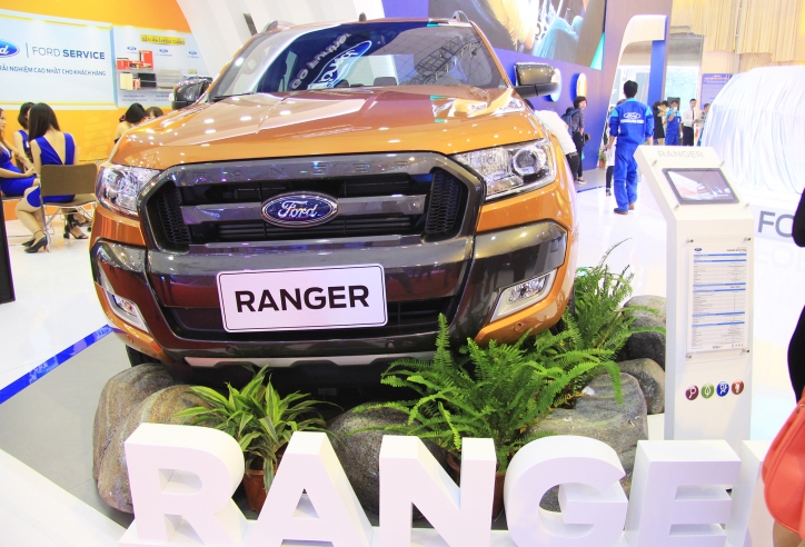 Ford Ranger đánh mất ngôi đầu phân khúc bán tải vào tay Mazda BT-50